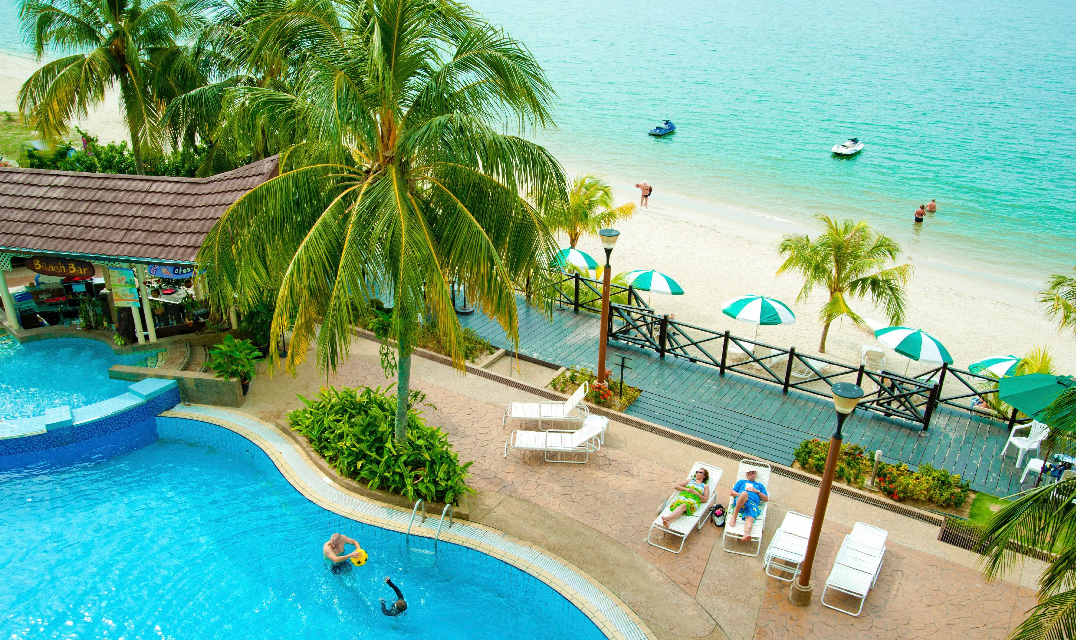 Hotel Flamingo By The Beach, Penang 4*